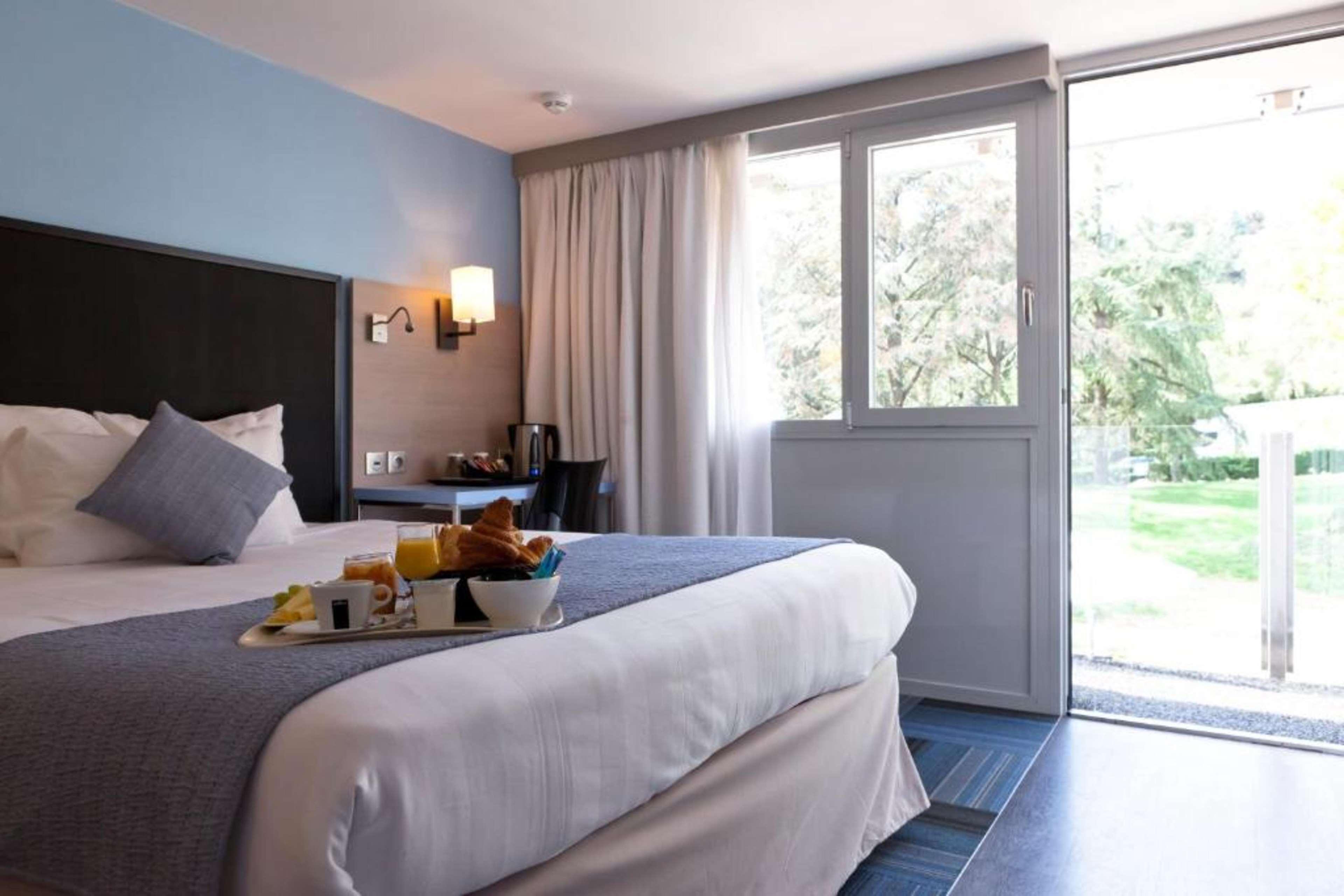 Kyriad Lyon Sud Sainte Foy Εξωτερικό φωτογραφία