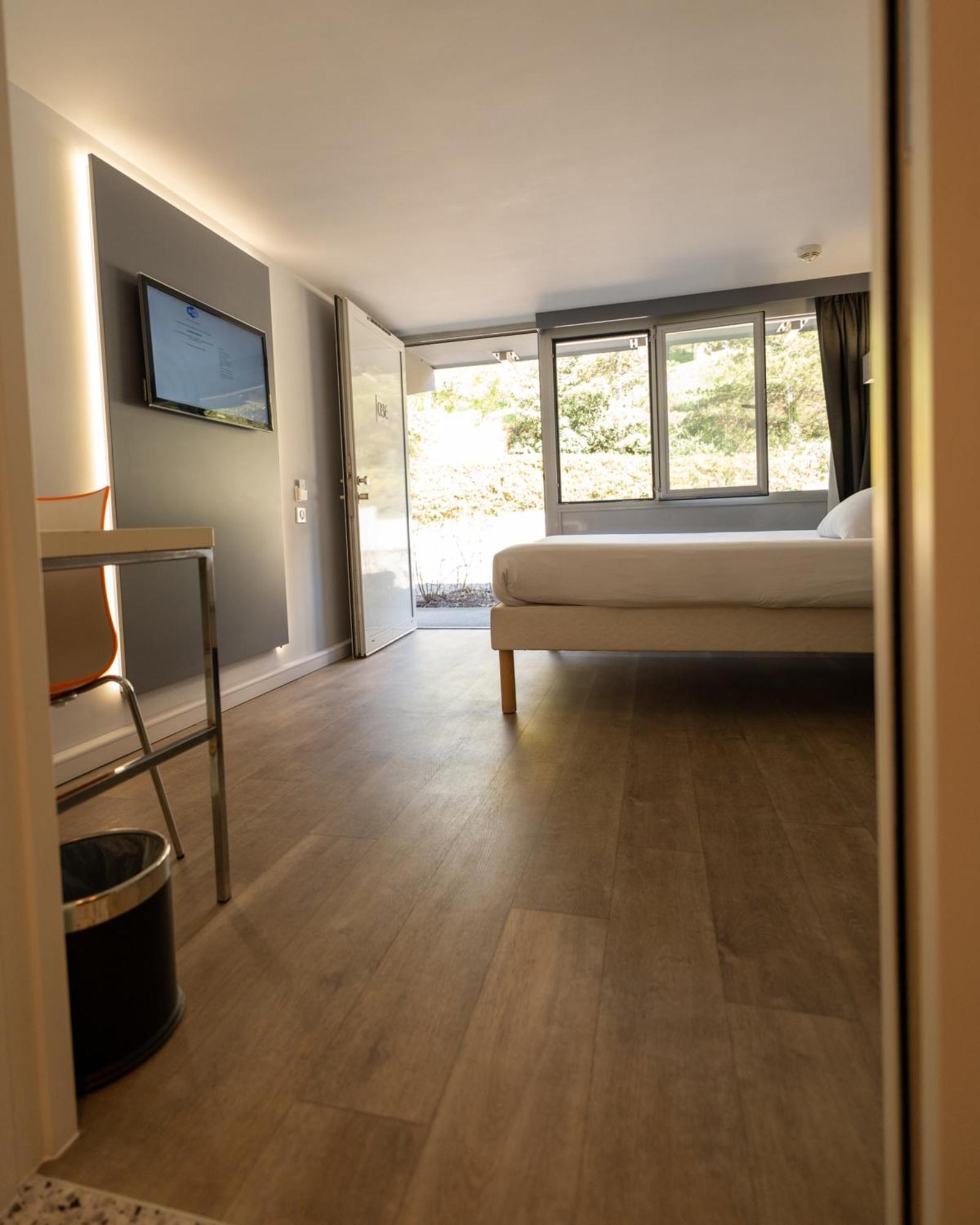 Kyriad Lyon Sud Sainte Foy Εξωτερικό φωτογραφία
