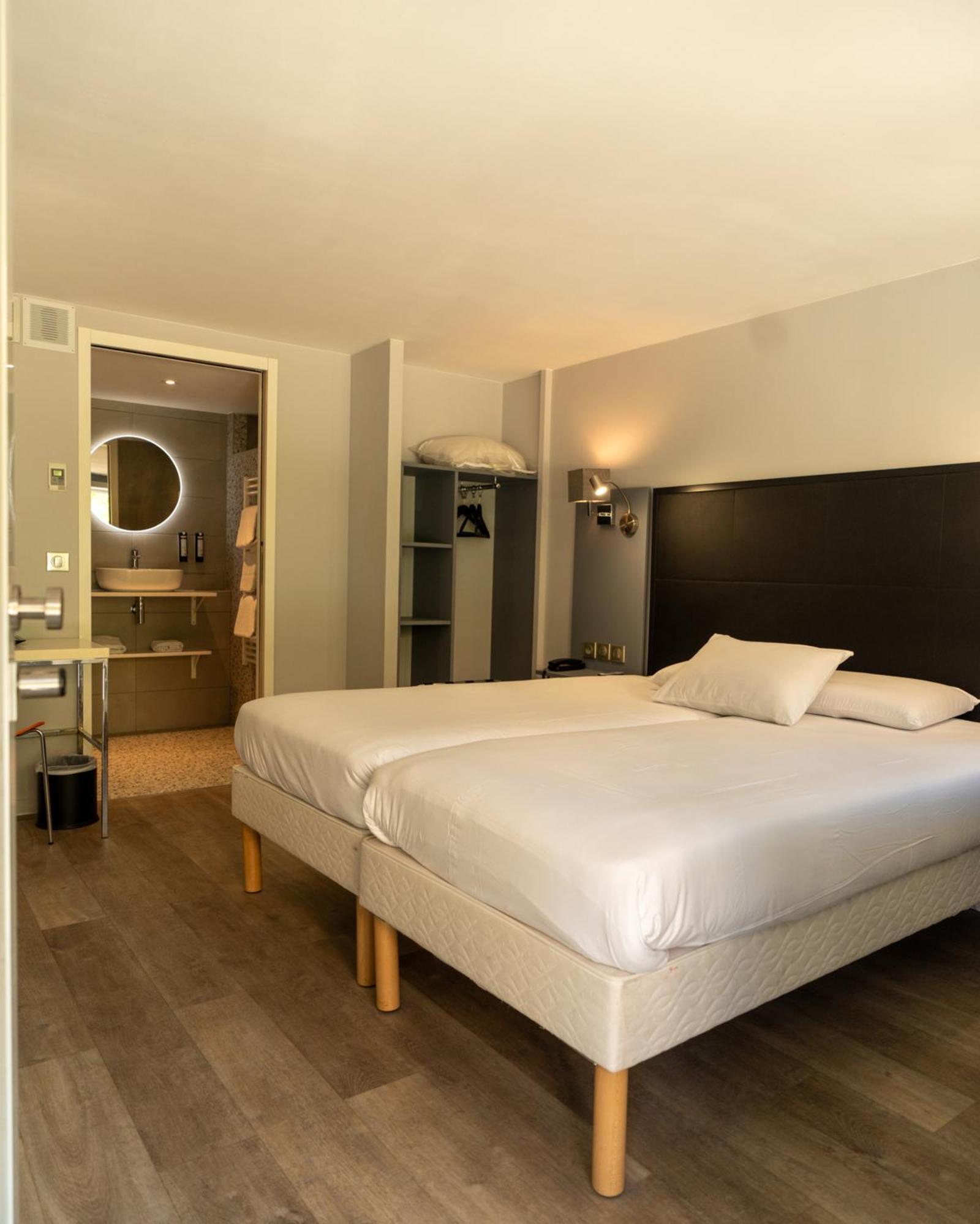 Kyriad Lyon Sud Sainte Foy Εξωτερικό φωτογραφία